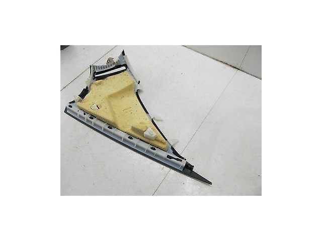 2010-2013 MERCEDES E350 W212 OEM RIGHT REAR PASSENGER SIDE C-PILLAR TRIM BLACK 