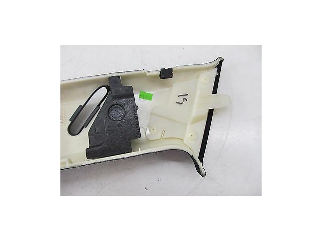 2006-2009 MERCEDES R350 W251 OEM LEFT C-PILLAR TRIM