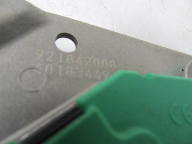 2003-2006 MERCEDES E500 W211 OEM RIGHT FRONT C PILLAR RADIO ANTENNA AMPLIFIER 