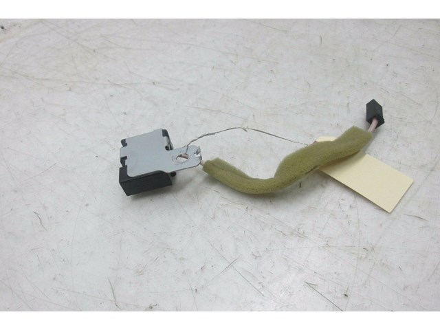 2014-2016 INFINITI Q50 OEM REAR RADIO ANTENNA SIGNAL RECEIVER AMPLIFIER 