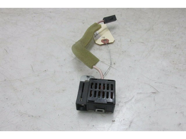 2014-2016 INFINITI Q50 OEM REAR RADIO ANTENNA SIGNAL RECEIVER AMPLIFIER 