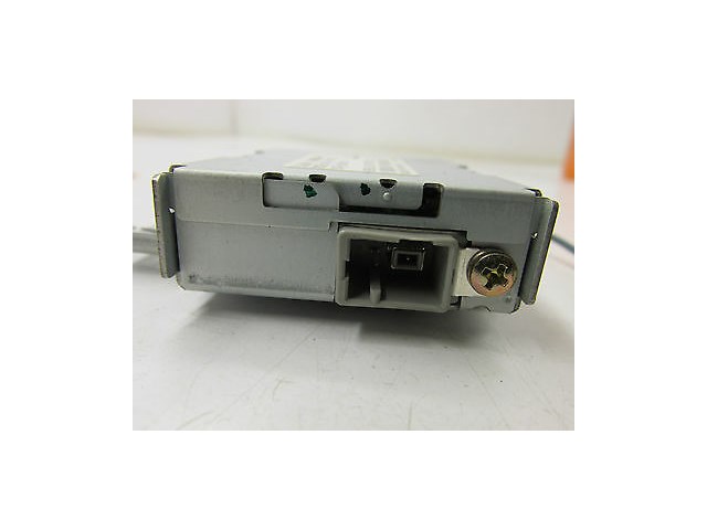 2005-2007 INFINITI G35 COUPE OEM LEFT SIDE REAR RADIO ANTENNA BOOSTER CLARION