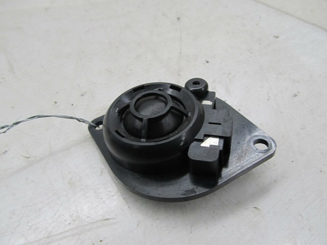 2006-2013 VOLVO C70 T5 OEM RIGHT FRONT DOOR AUDIO TWEETER SPEAKER 