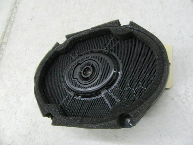 2010-2012 LINCOLN MKZ OEM RIGHT REAR PASSENGER SIDE DOOR SPEAKER