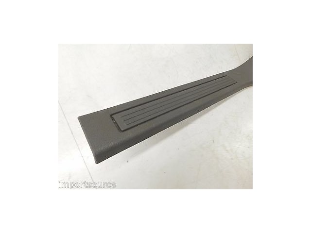 2013-2015 GMC ACADIA OEM LEFT FRONT DRIVER SIDE INNER DOOR SILL SCUFF PLATE