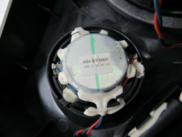 2007-2010 BMW X5 E70 OEM LEFT REAR D PILLAR TRUNK SPEAKER SPEAKERS WITH MOUNT