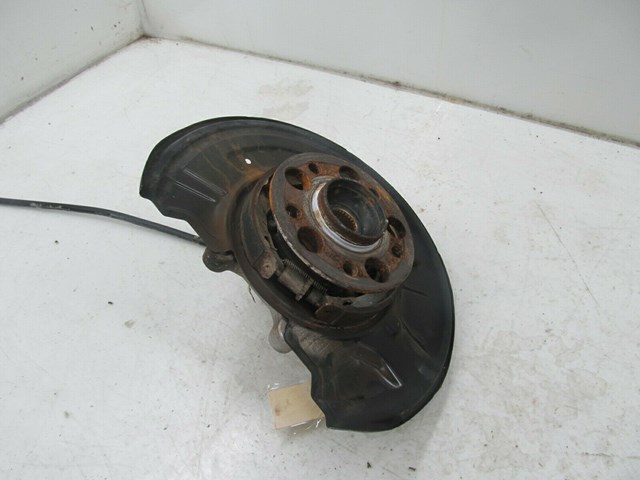 2012-2015 MERCEDES C350 COUPE OEM LEFT REAR WHEEL SPINDLE KNUCKLE HUB BEARING