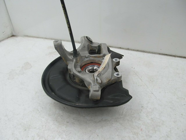 2012-2015 MERCEDES C350 COUPE OEM LEFT REAR WHEEL SPINDLE KNUCKLE HUB BEARING