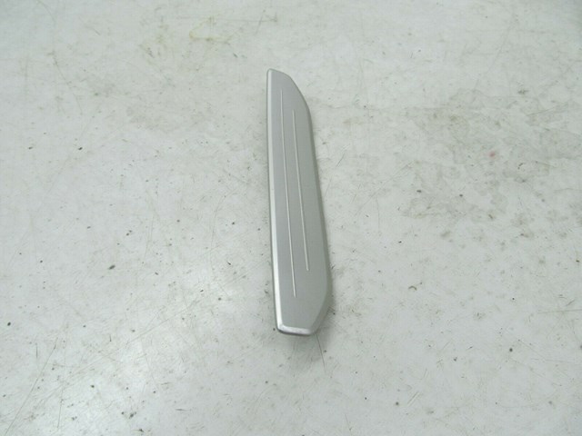 2013-2017 CADILLAC XTS OEM LEFT REAR DOOR SEAL SCUFF SILL PLATE TRIM 22923695