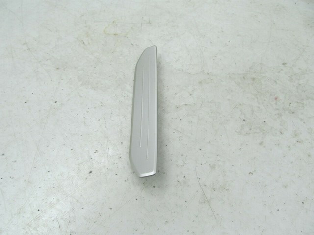 2013-2017 CADILLAC XTS OEM LEFT REAR DOOR SEAL SCUFF SILL PLATE TRIM 22923695
