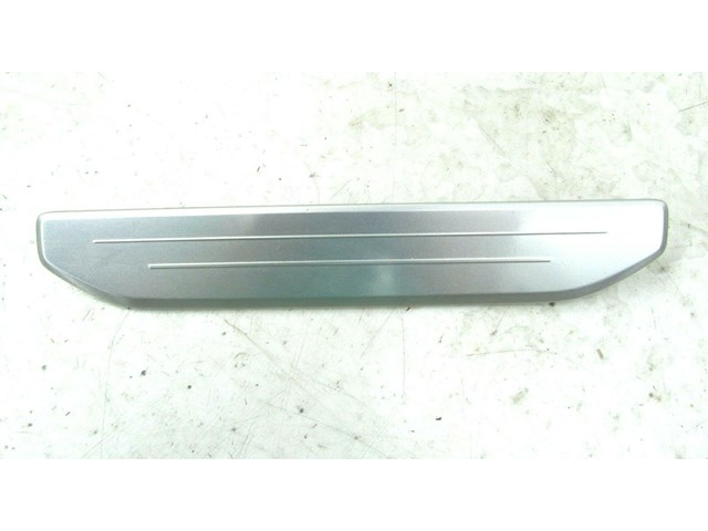 2013-2017 CADILLAC XTS OEM LEFT REAR DOOR SEAL SCUFF SILL PLATE TRIM 22923695