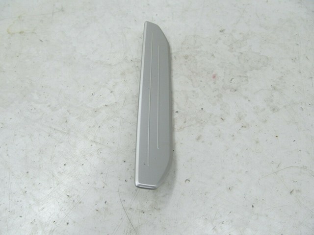 2013-2017 CADILLAC XTS OEM RIGHT REAR DOOR SEAL SCUFF SILL PLATE TRIM 22923696