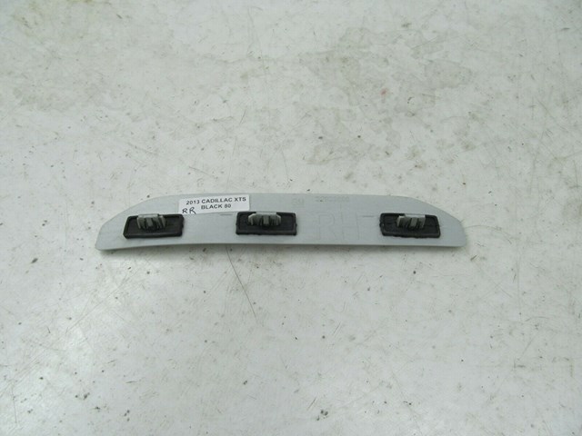 2013-2017 CADILLAC XTS OEM RIGHT REAR DOOR SEAL SCUFF SILL PLATE TRIM 22923696