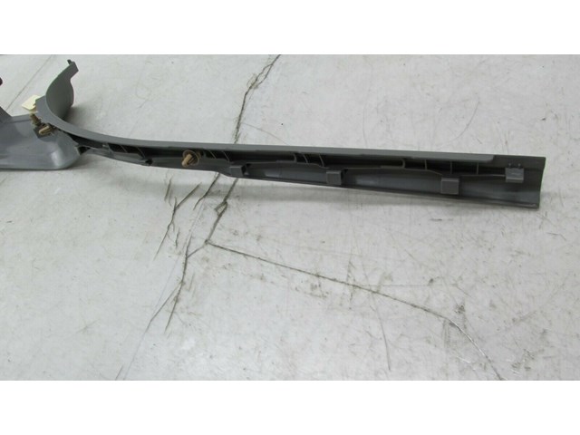 2007-2010 BMW X5 E70 OEM RIGHT FRONT PASSENGER SIDE INNER DOOR SILL SCUFF PLATE