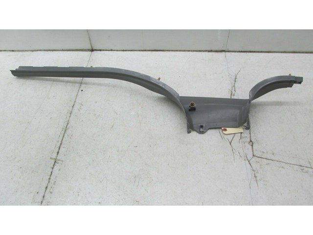 2007-2010 BMW X5 E70 OEM RIGHT FRONT PASSENGER SIDE INNER DOOR SILL SCUFF PLATE