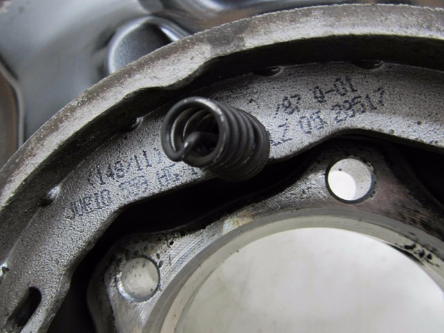 2012-2014 MERCEDES C250 W204 OEM RIGHT REAR SPINDLE KNUCKLE HUB BEARING