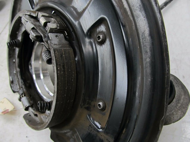 2012-2014 MERCEDES C250 W204 OEM RIGHT REAR SPINDLE KNUCKLE HUB BEARING