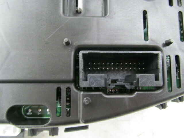 2010-2012 LINCOLN MKZ OEM LEFT FRONT INTERMENT CLUSTER SPEEDOMETER 96K MILES