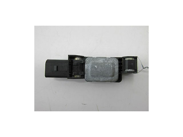 2004-2006 AUDI A8 L QUATTRO D3 OEM LEFT FRONT B-PILLAR IMPACT CRASH SENSOR 