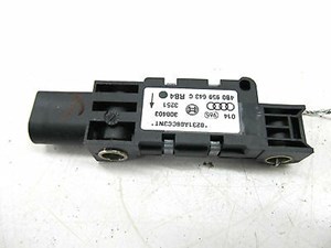 2004-2006 AUDI A8 L QUATTRO D3 OEM LEFT REAR AIRBAG IMPACT CRASH SENSOR 