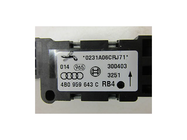 2004-2006 AUDI A8 L QUATTRO D3 OEM RIGHT FRONT B-PILLAR IMPACT CRASH SENSOR