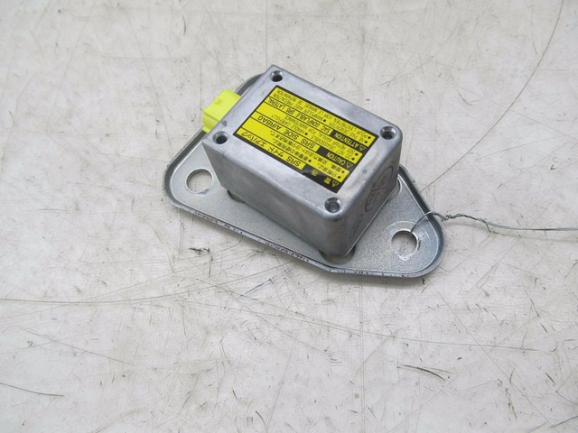 2002-2010 LEXUS SC430 Z40 OEM RIGHT REAR SRS AIRBAG CRASH SENSOR 