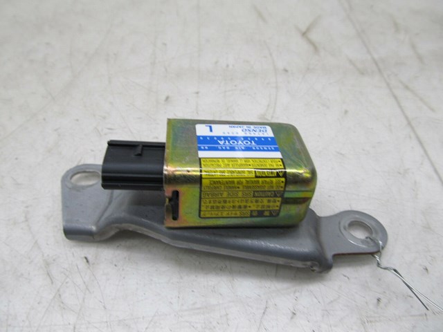   2001-2006 LEXUS LS430 OEM LEFT REAR AIRBAG IMPACT CRASH SENSOR 