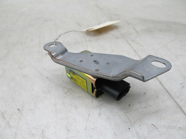   2001-2006 LEXUS LS430 OEM LEFT REAR AIRBAG IMPACT CRASH SENSOR 