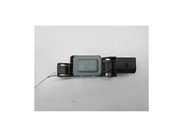 2004-2006 AUDI A8 L QUATTRO D3 OEM RIGHT FRONT B-PILLAR IMPACT CRASH SENSOR 