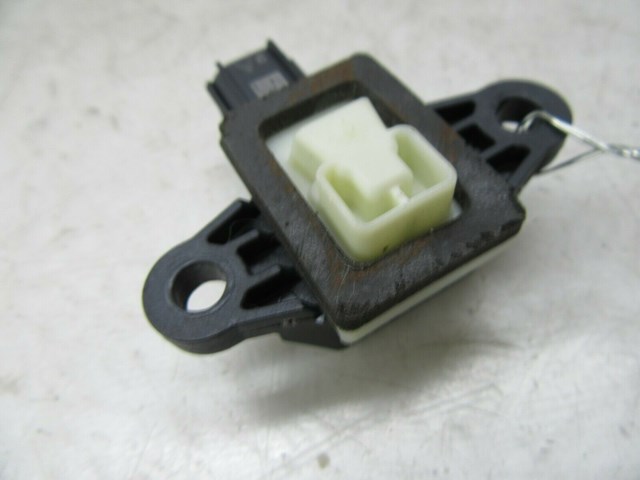 2010-2012 LINCOLN MKZ OEM LEFT FRONT DRIVER SIDE DOOR IMPACT CRASH SENSOR 
