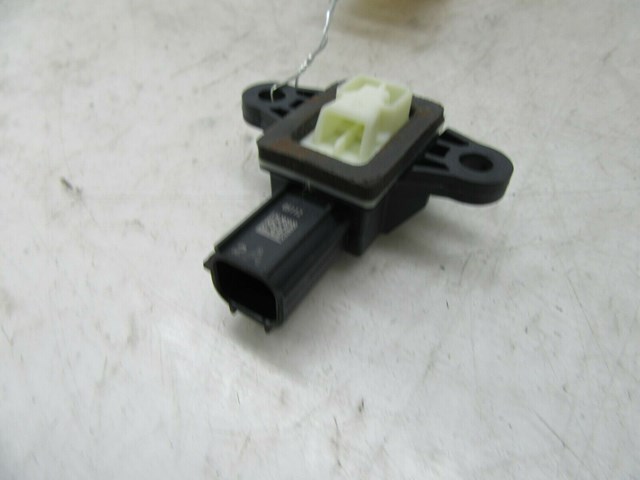 2010-2012 LINCOLN MKZ OEM LEFT FRONT DRIVER SIDE DOOR IMPACT CRASH SENSOR 