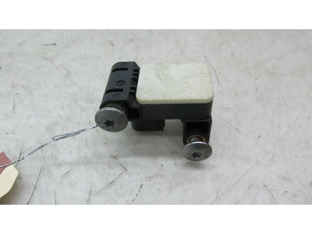  2007-2010 BMW X5 E70 OEM LEFT DRIVER SIDE B PILLAR IMPACT CRASH SENSOR 