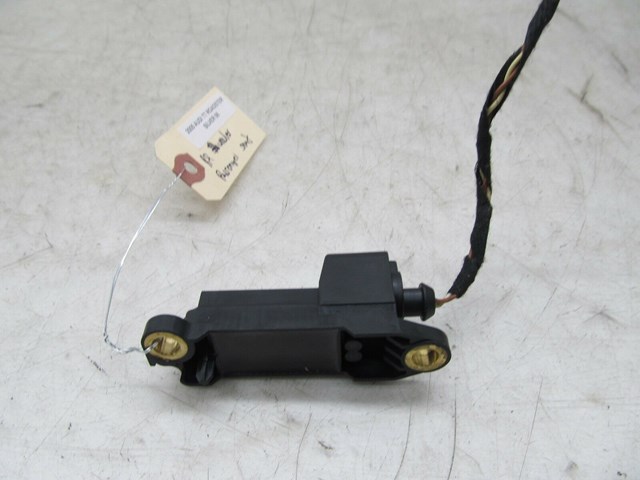 2000-2006 AUDI TT ROADSTER OEM RIGHT FRONT UNDER SEAT IMPACT CRASH SENSOR 