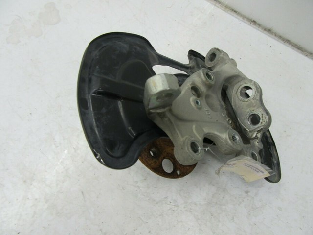 2012-2015 MERCEDES C350 COUPE OEM LEFT FRONT WHEEL SPINDLE KNUCKLE HUB BEARING