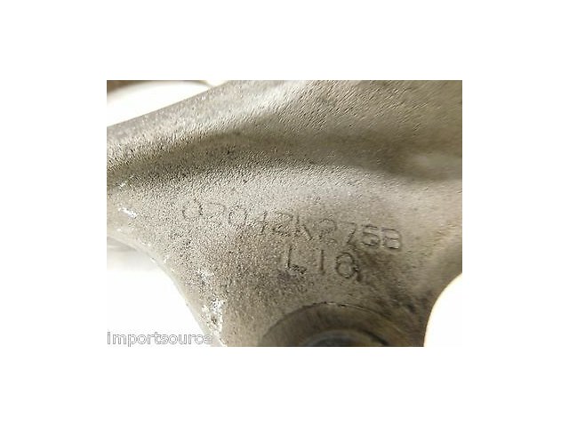 2013-2015 GMC ACADIA OEM LEFT FRONT DRIVER SIDE WHEEL KNUCKLE SPINDLE