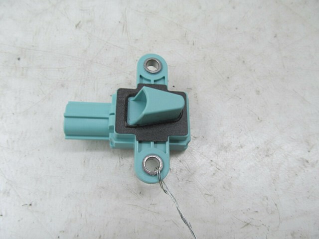 2009-2012 AUDI Q5 8R OEM LEFT FRONT DRIVER DOOR SIDE CRASH SENSOR 8K0 955 557C