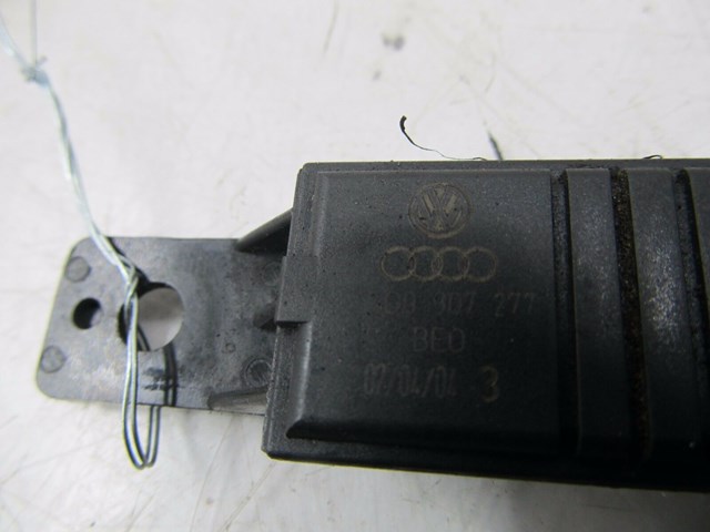 2004-2007 VOLKSWAGEN TOUAREG OEM TPMS TIRE PRESSURE MONITORING ANTENNA 4D0907277