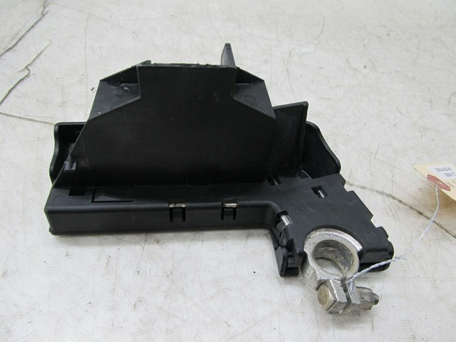 2005-2008 AUDI A6 C6 OEM RIGHT REAR POSITIVE BATTERY TERMINAL 