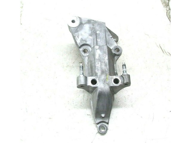 2015-2019 NISSAN MURANO OEM RIGHT FRONT PASSENGER SIDE ENGINE MOUNT BRACKET 