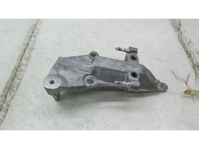 2015-2019 NISSAN MURANO OEM RIGHT FRONT PASSENGER SIDE ENGINE MOUNT BRACKET 