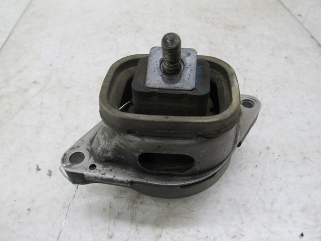  2003-2006 RANGE ROVER HSE OEM LEFT FRONT ENGINE MOUNT BRACKET BUSHING 