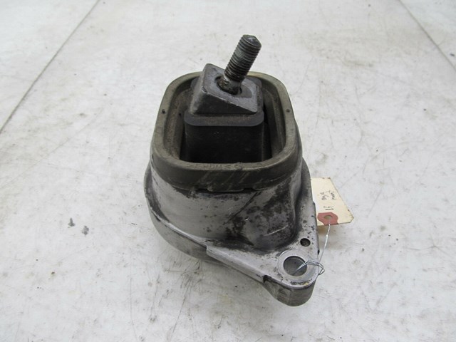  2003-2006 RANGE ROVER HSE OEM LEFT FRONT ENGINE MOUNT BRACKET BUSHING 