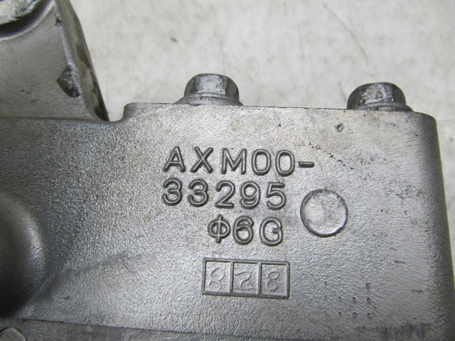  2004-2007 LEXUS RX350 OEM RIGHT FRONT ENGINE MOUNT BRACKET 