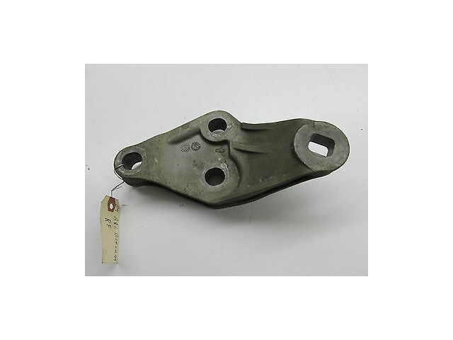 2004-2006 AUDI A8 L QUATTRO D3 OEM RIGHT FRONT MOTOR ENGINE MOUNT BRACKET