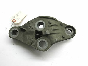 2004-2006 AUDI A8 L QUATTRO D3 OEM RIGHT FRONT MOTOR ENGINE MOUNT BRACKET