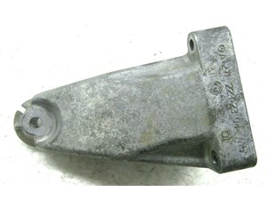 2012-2015 MERCEDES C250 COUPE W204 OEM RIGHT 1.8L ENGINE MOUNT MOTOR BRACKET