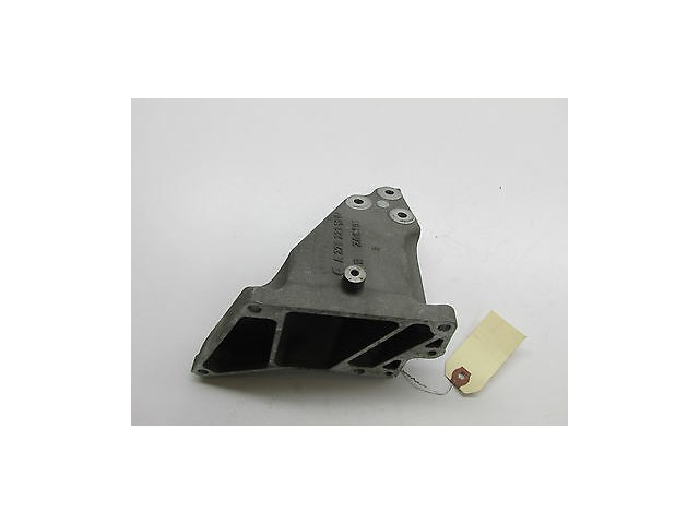 2004-2006 MERCEDES BENZ SL600 R230 OEM LEFT FRONT SIDE ENGINE MOUNT BRACKET