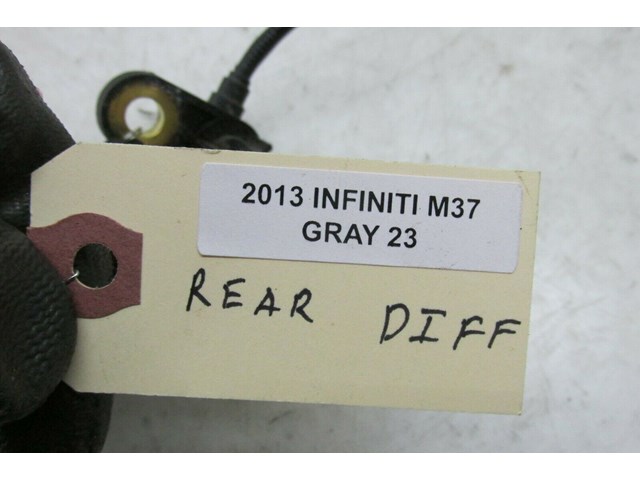  2011-2018 INFINITI M37 Q70 OEM REAR DIFFERENTIAL DIFF  ABS SPEED SENSORS PAIR 