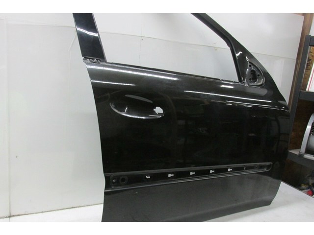 2007-2012 MERCEDES GL450 X164 OEM RIGHT FRONT PASSENGER SIDE DOOR SHELL 