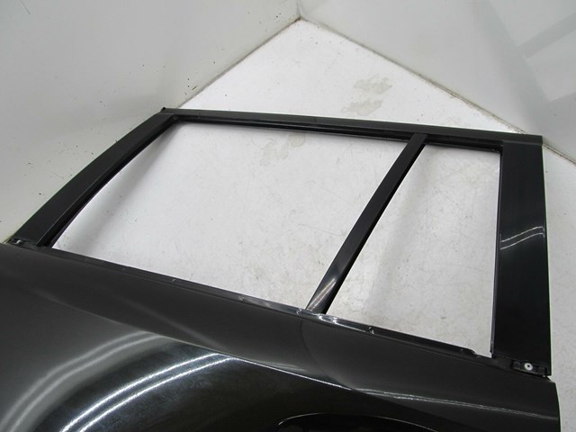 2007-2012 MERCEDES GL450 X164 OEM LEFT REAR DRIVER SIDE DOOR SHELL 